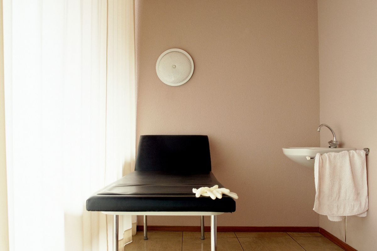 Boards being used in a wet area of a clinic
